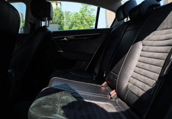 Подержанный автомобиль Volkswagen Passat Sedan 2011 года (8 фото)