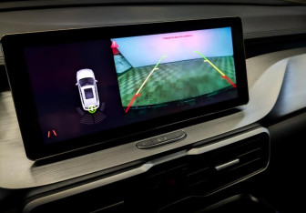 Подержанный автомобиль Geely Coolray 2022 года (26 фото)