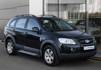 Подержанный автомобиль Chevrolet Captiva 2008 года (3 фото)