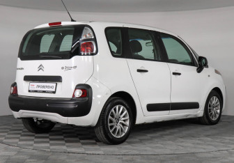 Подержанный автомобиль Citroen C3 Picasso 2010 года (5 фото)
