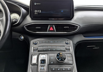Подержанный автомобиль Hyundai Santa Fe 2021 года (17 фото)
