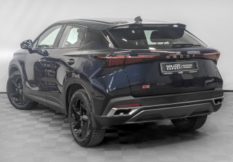 Подержанный автомобиль Omoda C5 2023 года (7 фото)