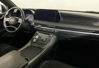 Подержанный автомобиль Hyundai Palisade 2023 года (9 фото)