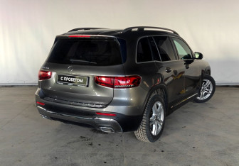 Подержанный автомобиль Mercedes-Benz GLB 2020 года (6 фото)