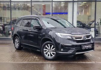 Подержанный автомобиль Honda Pilot 2020 года (3 фото)