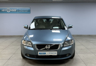 Подержанный автомобиль Volvo S40 2008 года (2 фото)