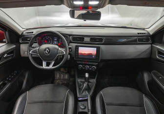 Подержанный автомобиль Renault Arkana 2020 года (11 фото)