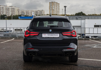 Подержанный автомобиль BMW X3 2021 года (7 фото)