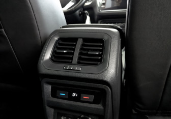 Подержанный автомобиль Volkswagen Tiguan 2021 года (28 фото)