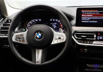 Подержанный автомобиль BMW X3 2024 года (17 фото)