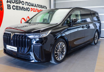 Подержанный автомобиль Voyah Dream 2023 года (1 фото)