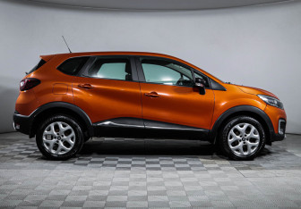 Подержанный автомобиль Renault Kaptur 2016 года (4 фото)