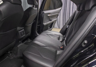 Подержанный автомобиль Toyota Camry Sedan 2021 года (12 фото)