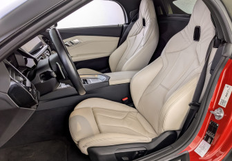 Подержанный автомобиль BMW Z4 Roadster 2021 года (27 фото)