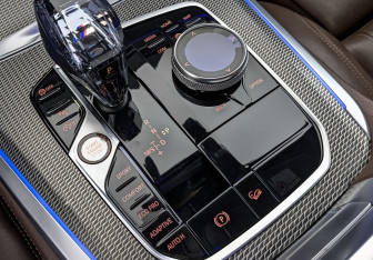 Подержанный автомобиль BMW X5 2019 года (21 фото)