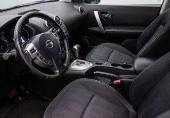 Подержанный автомобиль Nissan Qashqai 2010 года (10 фото)