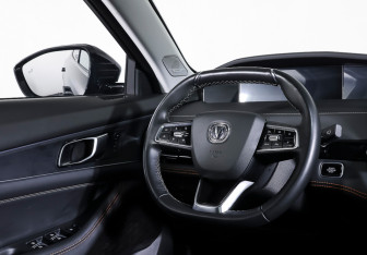 Подержанный автомобиль Changan UNI-K 2023 года (15 фото)