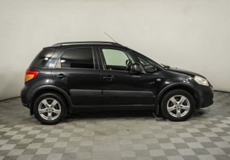 Подержанный автомобиль Suzuki SX4 Hatchback 2011 года (4 фото)