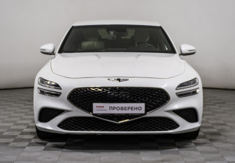 Подержанный автомобиль Genesis G70 2020 года (2 фото)