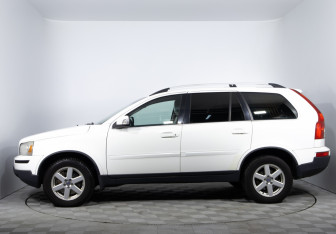 Подержанный автомобиль Volvo XC90 2011 года (8 фото)