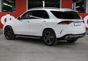 Подержанный автомобиль Mercedes-Benz GLE 2019 года (7 фото)