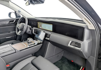 Подержанный автомобиль Hongqi E-HS9 2022 года (11 фото)