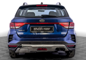 Подержанный автомобиль Kia Rio Hatchback 2021 года (6 фото)