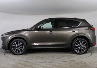Подержанный автомобиль Mazda CX-5 2018 года (8 фото)