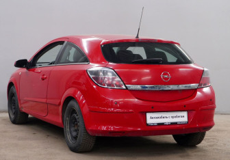 Подержанный автомобиль Opel Astra Hatchback 2008 года (6 фото)
