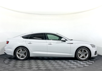 Подержанный автомобиль Audi A5 Liftback 2019 года (4 фото)