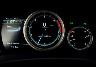 Подержанный автомобиль Lexus RX 2016 года (13 фото)