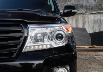 Подержанный автомобиль Toyota Land Cruiser Suv 2014 года (30 фото)
