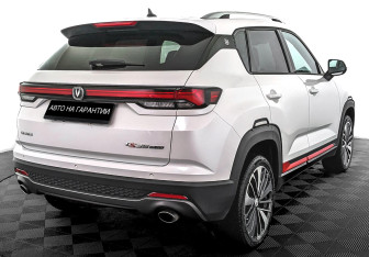 Подержанный автомобиль Changan CS35PLUS 2024 года (3 фото)