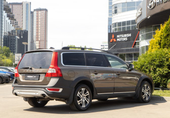 Подержанный автомобиль Volvo XC70 2012 года (4 фото)