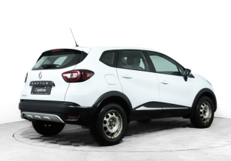 Подержанный автомобиль Renault Kaptur 2017 года (5 фото)