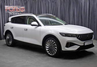 Подержанный автомобиль Voyah Free 2023 года (3 фото)