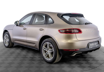Подержанный автомобиль Porsche Macan 2016 года (7 фото)