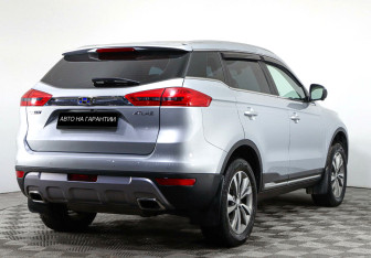 Подержанный автомобиль Geely Atlas 2020 года (3 фото)