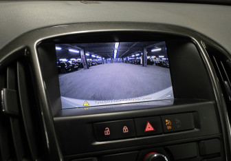 Подержанный автомобиль Opel Astra Hatchback 2014 года (19 фото)