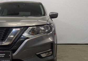 Подержанный автомобиль Nissan X-Trail 2021 года (17 фото)