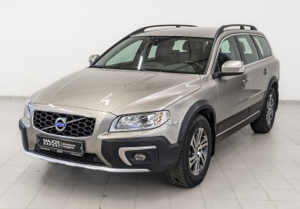 Подержанный автомобиль Volvo XC70 2014 года (1 фото)