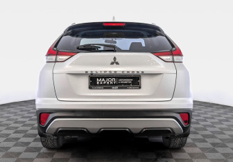 Подержанный автомобиль Mitsubishi Eclipse Cross 2021 года (6 фото)