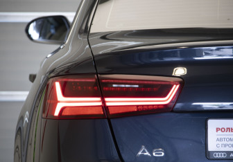 Подержанный автомобиль Audi A6 Sedan 2016 года (39 фото)