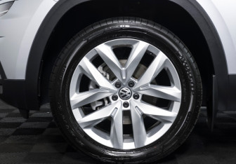 Подержанный автомобиль Volkswagen Teramont 2018 года (22 фото)