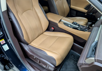 Подержанный автомобиль Lexus RX 2017 года (24 фото)