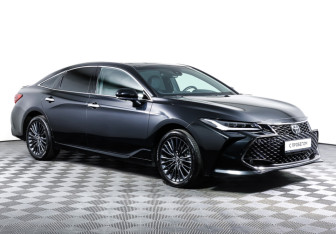 Подержанный автомобиль Toyota Avalon 2022 года (3 фото)