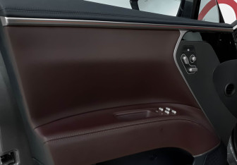 Подержанный автомобиль Avatr 11 2023 года (23 фото)