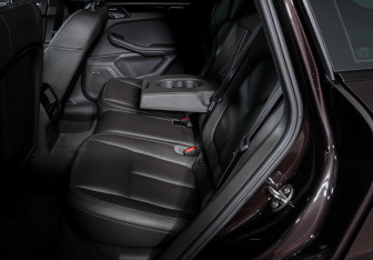 Подержанный автомобиль Porsche Macan 2015 года (10 фото)