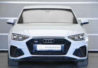 Подержанный автомобиль Audi A4 Sedan 2021 года (2 фото)