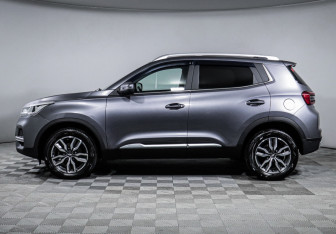 Подержанный автомобиль Chery Tiggo 4 2022 года (8 фото)